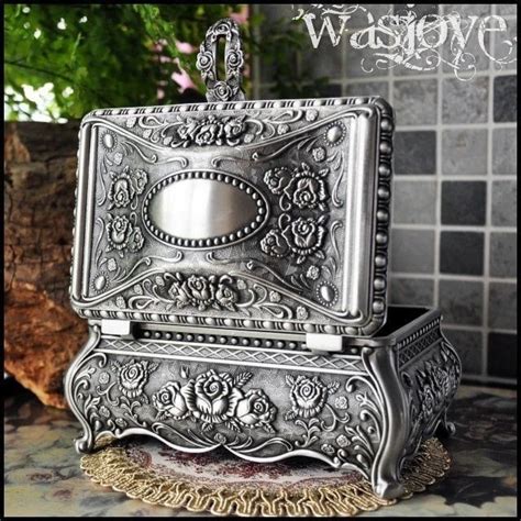 metal music jewelry box with roses|Metal Roses Jewelry Music Box .